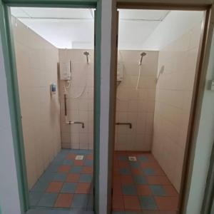 Koupelna v ubytování Tabun Homestay