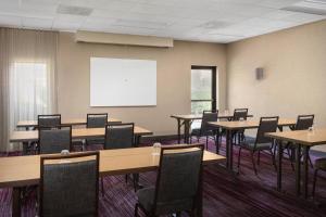 Konferenční prostory v ubytování Courtyard by Marriott Fishkill + 37 fotografií