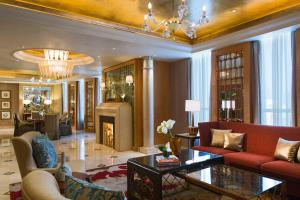 Posezení v ubytování Renaissance Shanghai Pudong Hotel