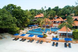 Der Swimmingpool an oder in der Nähe von Renaissance Koh Samui Resort & Spa