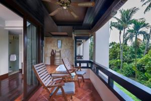 Ein Garten an der Unterkunft Renaissance Koh Samui Resort & Spa