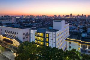 - Vistas al perfil urbano de un edificio en AC Hotel by Marriott Suzhou, Guan Qian, en Suzhou