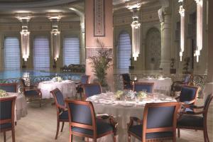 Restaurace v ubytování The Ritz-Carlton, Riyadh