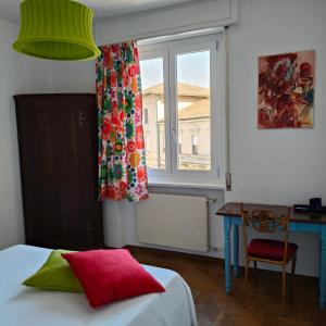 Postel nebo postele na pokoji v ubytování Radetzky Rooms