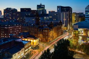 Ein allgemeiner Blick auf Manchester oder ein Stadtblick von des Hotels aus