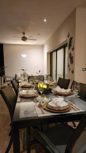 Bebidas en Aligio - A Quiet Retreat in Paradise - 2 BR, 2 pools, WiFi, AC, Private Hot Tub