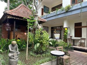 Zahrada ubytování Brata Inn Ubud