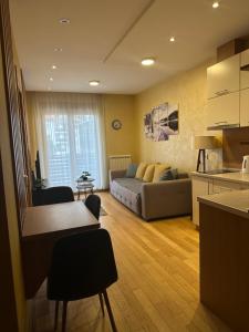 Un pat sau paturi într-o cameră la Diamond Kalman, Zlatibor