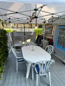 Patio nebo venkovní prostory v ubytování Caravan Cavallino - Valentini in Campeggio Union Lido
