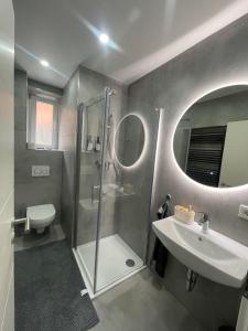 Koupelna v ubytování Danisman Apartments 2 Zentral - Smart - Modern
