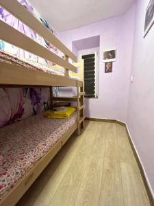 Munich Hostel客房内的一张或多张床位
