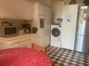 Η κουζίνα ή μικρή κουζίνα στο Zimmer Nähe Stadtmitte