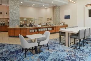 Ruang duduk di Residence Inn Arlington Courthouse