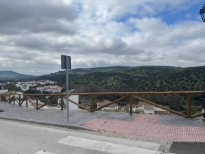 a sign on the side of a balcony with a view at Apartamento La Zarza in El Bosque +3 photos