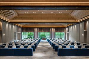 Posezení v ubytování Sheraton Mianyang + 22 fotografií