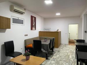 New Bazaar Hostel休息區