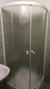 Un baño de Hotýlek.eu
