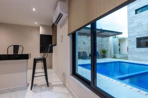 Bazén v ubytování Hotel 28 Cancun nebo v jeho okolí