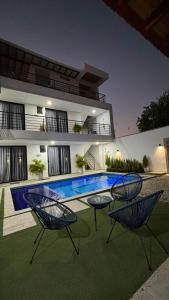 Swimmingpoolen hos eller tæt på Cabaña Milagro Bonito