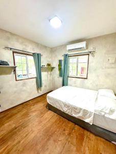 Postel nebo postele na pokoji v ubytování Villa Elena - Private Room