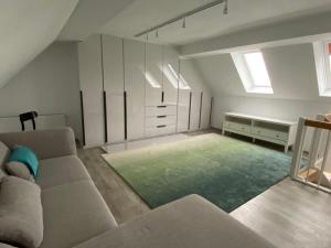 Χώρος καθιστικού στο Ferienwohnung 51 im Boddenhof Stedar