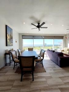 Posezení v ubytování Beachfront Boutique Villa Cazadores