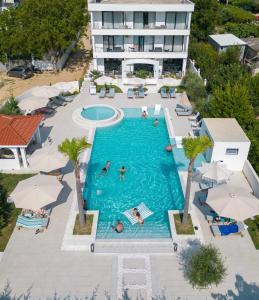 A piscina em ou perto de Apartments Stanaj