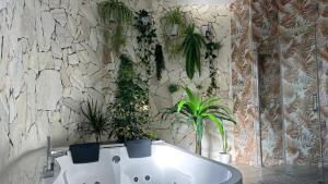 A bathroom at Villa yasleni