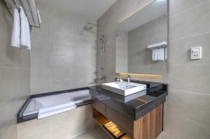 Koupelna v ubytování Rum Vang Hotel Da Lat