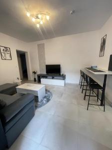 Galeriebild der Unterkunft Three with 2 Baths in Evosmos in Thessaloniki