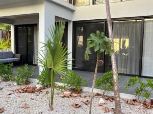 Vrt pred nastanitvijo Garden Suite at Solindo Stays