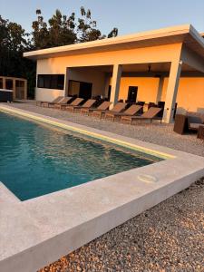 Bazen v nastanitvi oz. blizu nastanitve Garden Suite at Solindo Stays
