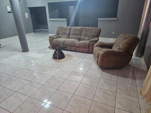 Χώρος καθιστικού στο Entire House à Bamako