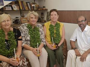 Επισκέπτες που μένουν στο Swasthi Griha