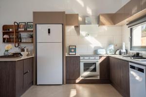 Φωτογραφία από το άλμπουμ του Serene and modern villa with Private Pool Stunning Views σε Kharcha +61 φωτογραφίες