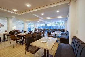 Posezení v ubytování 1BHK Suites Opp Marriott - Huda City Centre