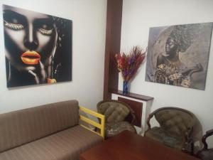 Area soggiorno di Prince Hotel Fier