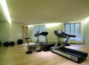 Fitness centrum a/nebo fitness zařízení v ubytování Hotel Ovest