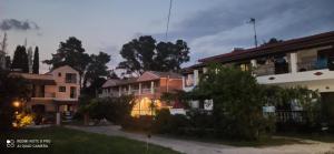 Budova, v ktorej sa apartmán nachádza