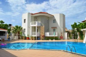 Bazén v ubytovaní Melissa Apartments, Studios & Suites alebo v jeho blízkosti