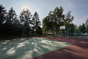 Tenis alebo squash v ubytovaní Rewita Rogowo k Kołobrzegu alebo jeho okolí