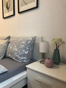 Ruang duduk di No2 TOP Apartment4YOU - 3 Zimmer, 1-6 Pers, Saarbrücken - Jägersfreude Saarbruecken