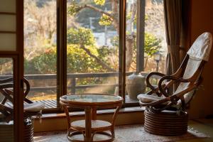 A seating area at Seiryu-so