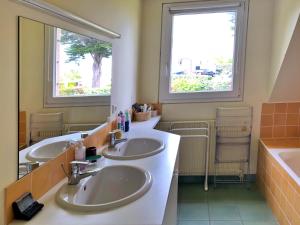 Fotografie z fotogalerie ubytování Maison avec vue exceptionnelle et grand jardin v destinaci Perros-Guirec + 16 fotografií