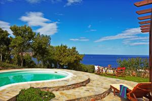 Bazén v ubytovaní Porto Skopelos Villas alebo v jeho blízkosti + 17 fotografií