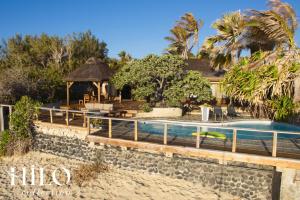Πισίνα στο ή κοντά στο HILO Villa Saint Gilles Bois-de-Vie