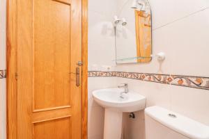 A bathroom at Herba Sana
