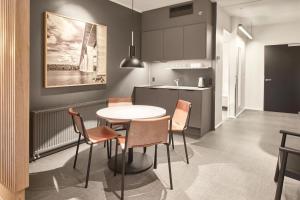 O bucătărie sau chicinetă la Four Points Flex by Sheraton Vejle