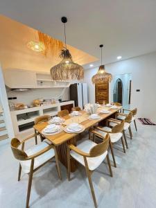 Huang Su Villa 7 皇宿7号泳池别墅的厨房或小厨房