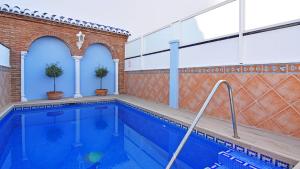 The swimming pool at or close to Casa Jimena